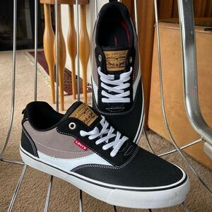 NEW Men’s Levi’s Shoes in Black and Gray - Sz 10.5